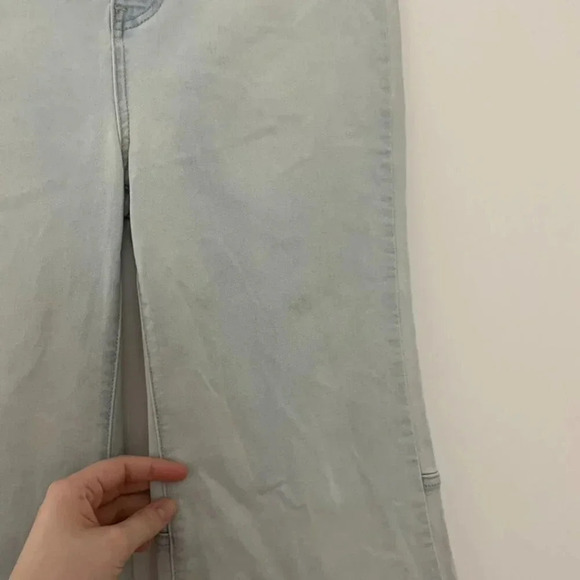 Free People We The Free Youthquake Crop Flare Jeans Bleach Out Size 29 - Picture 5 of 8